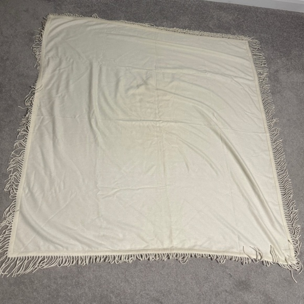 100% Cashmere Shawl - Picture 2 of 4